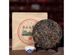 2018福鼎老白茶饼寿眉贡眉高山白茶枣香厂家直批350克