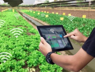 数字化耕种：科技农业智慧农业的领航者